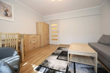 ** CZYŻYNY 3pok 50m2 Całość ok 3400zł PO REMONCIE Osob.Kuchnia Zmywarka PARKING MPEC **
