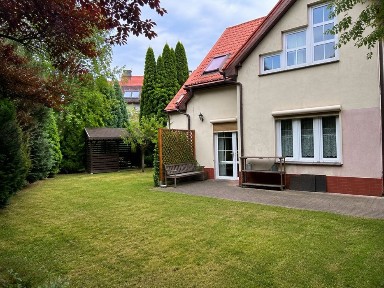 Dom z zielonym ogrodem | 118m2 | Wrocław | Garaż
