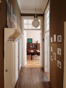 Klimatyczne mieszkanie 88 m² | 3 pokoje | Ścisłe Centrum| Prywatny parking | 5 min spacerkiem do Piotrkowskiej | Balkon |