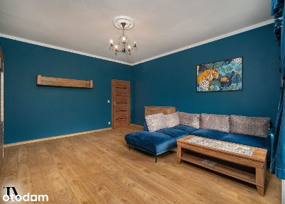 103 m² mieszkanie, 4 pokoje, 2 balkony, parking.
