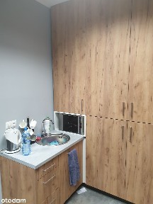 Hala magazynowo-produkcyjna 500 m² z biurami i placem