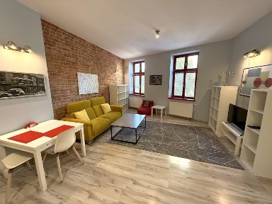 Dwupokojowe mieszkanie 50m2 w ścisłym centrum Olsztyna do wynajęcia