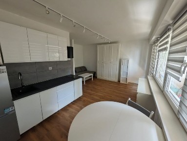 Wynajem kawalerki 30 m² w Grodzisku Mazowieckim przy ul. Kopernika, do negocjacji, możliwość wynajęcia garażu