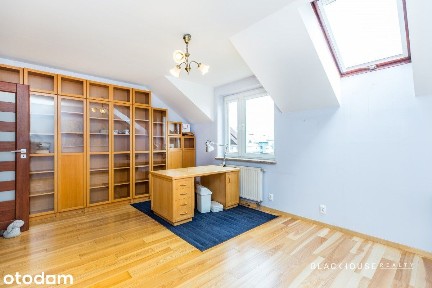 4 pokoje | 2 poziomy | 2 balkony | widok na staw
