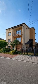 DOM Z WIDOKIEM NA LAS, KTÓRY MOŻE STAĆ SIĘ TWOIM MIEJSCEM NA LATA