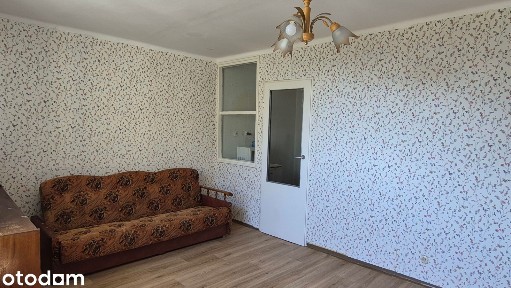 Kawalerka 29,3 m² z oddzielną kuchnią i balkonem
