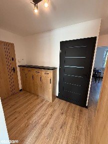 2 pokoje po generalnym remoncie ul. Dźwirzyńska wysoki parter, balkon.