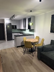 2 pokoje 40m2, Śródmieście, Żelazna, Grzybowska, Miejsce postojowe, Klimatyzacja