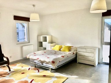 Samodzielna kondygnacja 100m2, 4 pokoje, 2 lazienki
