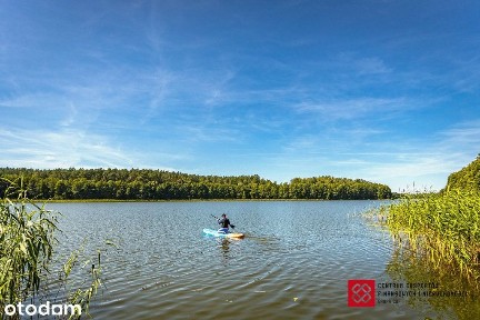 Domek rekreacyjny z linią brzegową Jeziora Giłwa