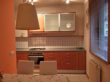Rezerwacja-Łacińska,blisko metra,56m +prąd i gaz