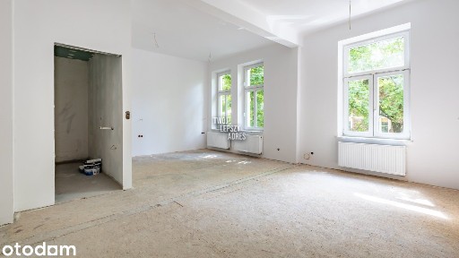Elegancka kamienica przy parku kolejowym - winda
