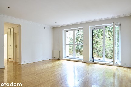 Apartament z tarasem, ogródkiem, garażem oraz osobnym gabinetem