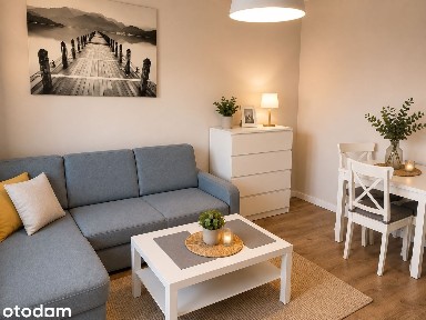 REZERWACJA -Przytulne 2 pokoje z balkonem w sercu Nowego Miasta.