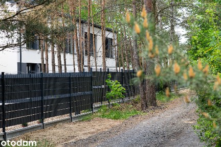 4 sypialnie + Salon | 2 łazienki | Ogródek i Taras | Strych | Las