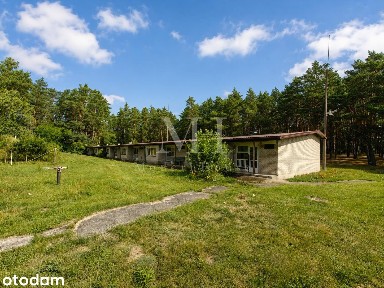Nieruchomość z potencjałem 3,7 ha, 1480 m2 pow. użyt. Łazy, Lochów