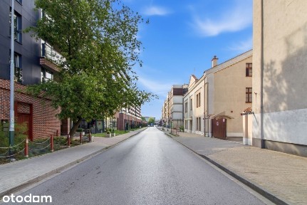 Lokal na siedzibę formy, idealny na kancelarie