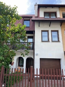 Dom w zabudowie szeregowej, pow. 220m2, c.o. gazowe, Piotrków Trybunalski, cena 639 000 PLN.
