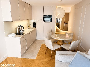 LUKSUSOWY APARTAMENT W JASTARNI | 43,7 m² | MIEJSCE POSTOJOWE + GARAŻ