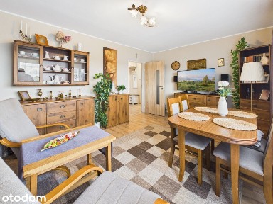 4 pokoje / duża kuchnia / balkon / Garaż