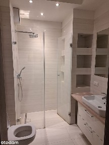 Przestronne i jasne mieszkanie 71.1 m², 3 pokoje, garaż, os. strzeżone