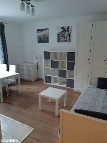 Śródmieście, 2 pok., doskonała lokalizacja, czyste, 32 m2, metro