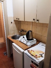 Wynajmę przytulne mieszkanie, kawalerkę 20 m. kw. na ul. Dzielnej 13 róg ul.Smoczej w Warszawie, w Centrum, blisko al.Jana Pawła II i al.Solidarności