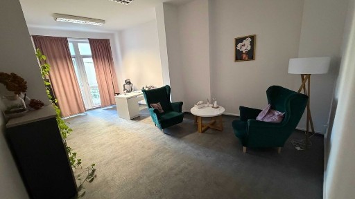 Super lokalizacja! Duży gabinet dla psychologa lub psychoterapeuty / poczekalnia / wyposażona kuchnia / socjal / fajny zespół / zapraszamy