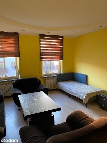 Rezerwacja. Oddzielna kuchnia, 3 pokoje, dla studentow, pracownikow, rodziny, centrum