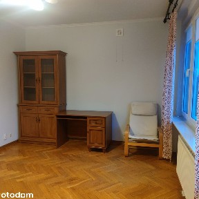 Przestronne 2 pokoje na Pradze-Północ - świetna lokalizacja, loggia