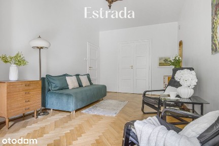 2 pokoje z balkonem | przedwojenna kamienica