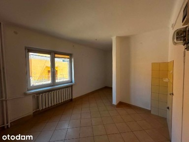 Do wynajęcia lokal o pow. 13,12 m2 na parterze budynku