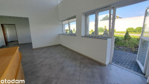 Lokal: biuro, 3 pokoje, wc, łazienka, kuchnia