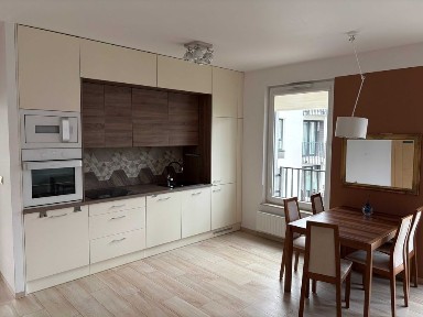 Wynajmę mieszkanie 2 pokojowe, 62 m2, garaż, 10 minut do metra Stokłosy
