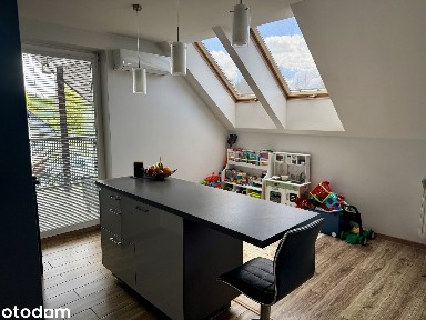 Mieszkanie 82,4 m² + strych 25 m² | 4 miejsca postojowe | klimatyzacja