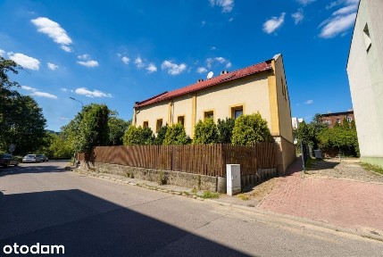 Dom dla dwóch rodzin + spora działka budowlana