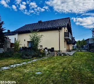 Przestronny dom w pięknej okolicy