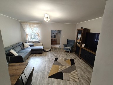 Mieszkanie 72m 3 Duże pokoje.