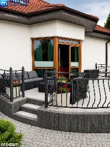 Przestronny Dom ok. 200m2,B.Dobra Lokalizacja