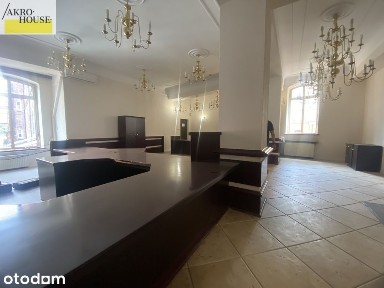 Lokal 20 m2 w pięknej kamienicy*darmowy parking
