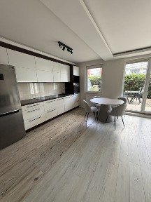 Wynajem: Przestronne mieszkanie 54 m² + 30 m² tarasu | Królewskie Wzgórze