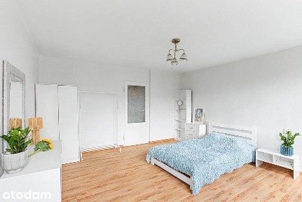 Warszawa, Śródmieście | 27,71 m² | winda | KW |