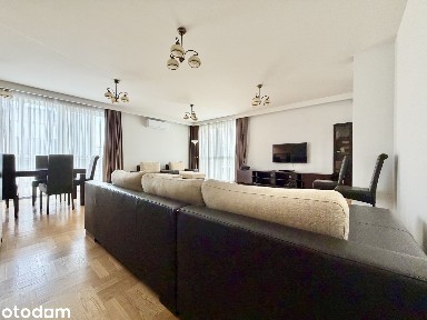 Klimatyzowany i cichy 3 pok. apartament z tarasem na dachu | 2x Garaż