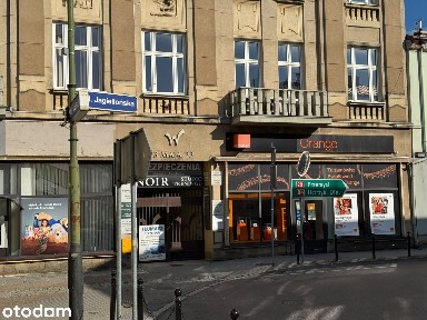 Lokal Sanok - deptak - witryny 105m2