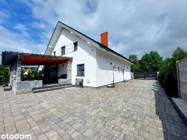 Dom, 245 m², Gołaszyn