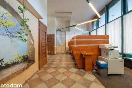 Gotowy lokal usługowy | Duże witryny | 4 m wysokości | Wąwozowa 32
