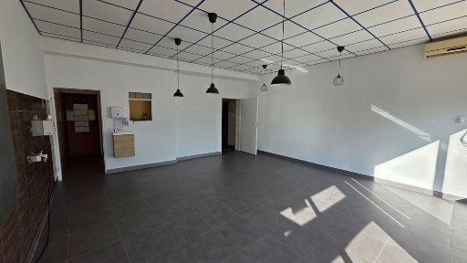 LOKAL USŁUGOWY 50mkw z parkingiem - Gniechowice przy drodze wojewódzkiej - pod gastronomię, usługi, biuro