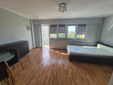 Kawalerka, 28 mkw, ul. Broniewskiego, 2750 zł