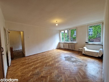 Ciche mieszkanie centrum | 1 piętro | potencjał 2 pokoi, cegła, zieleń