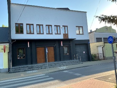 Sprzedam lokal, usługowo - mieszkalny w Stalowej Woli - Rozwadów
